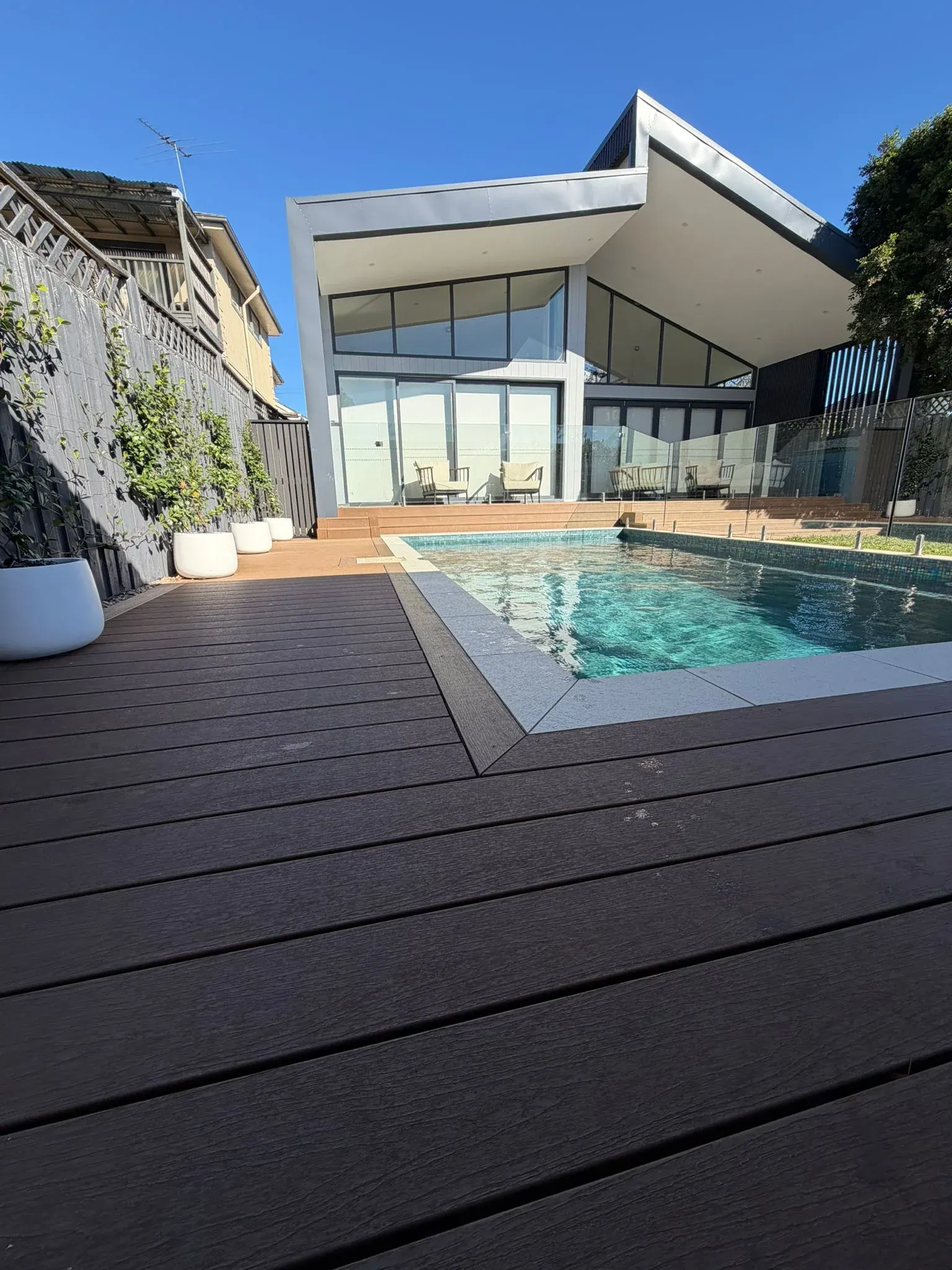 Earlwood Deck & Garden — view 5