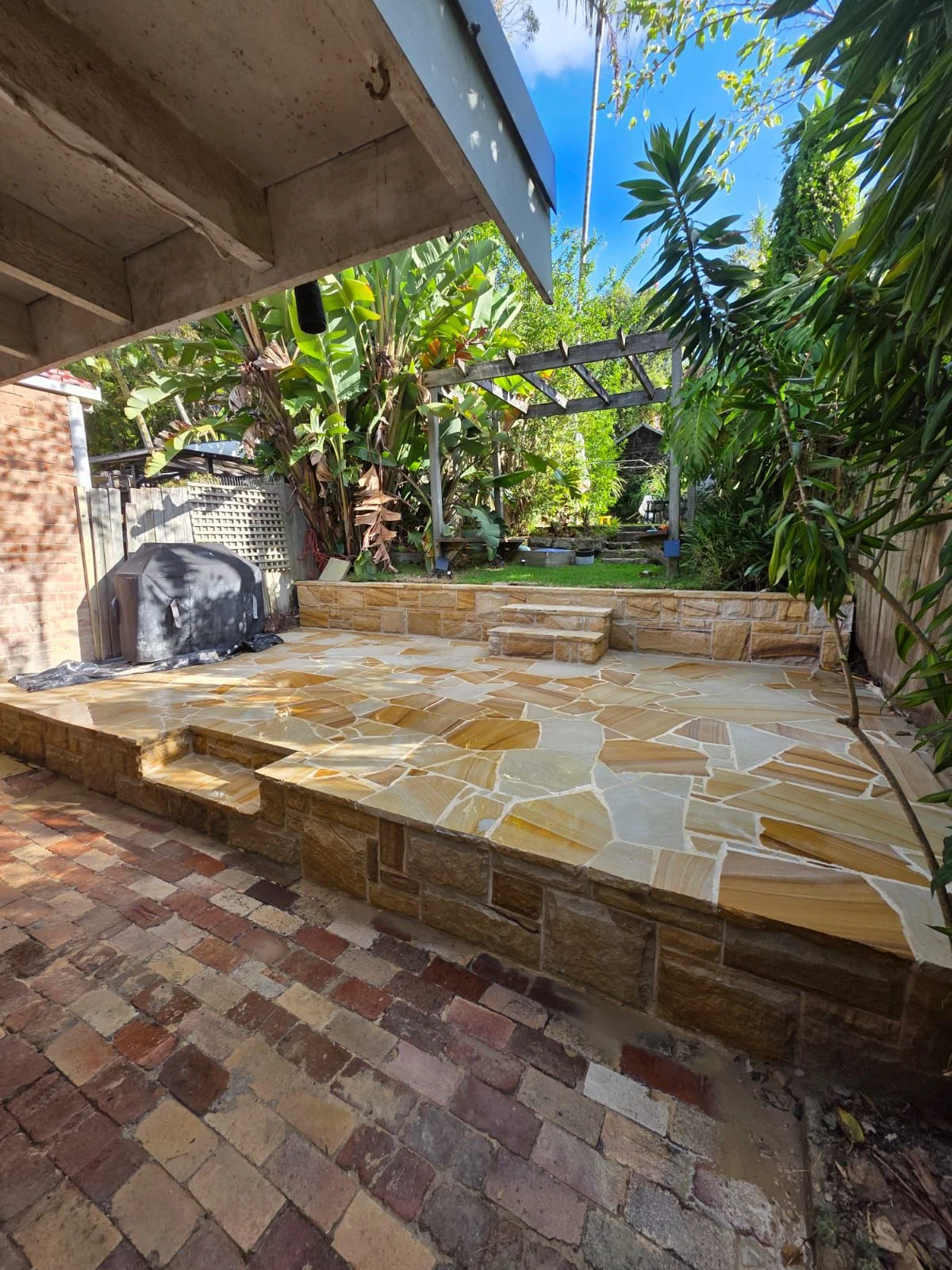 Earlwood Deck & Garden — view 2