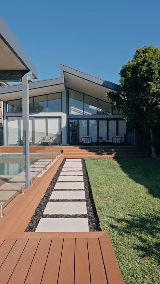 Earlwood Deck & Garden